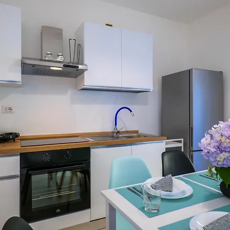 Residenza Luna Διαμέρισμα Στρέσα